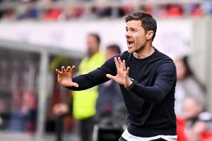 勒沃库森连续两个赛季德甲客场不败，继续刷新纪录