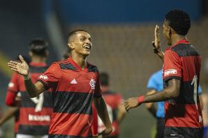 斯基拉：预计韦斯利与罗马明天签约 转会费2500万欧+500万欧奖金