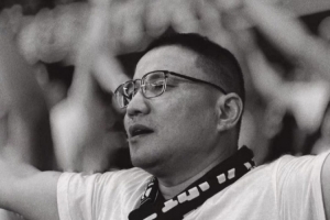 华体会入口-武汉三镇忠实球迷余建平先生，俱乐部对他的离去表示沉痛哀悼